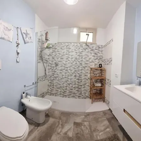 아파트 La Casa Di Giu! *